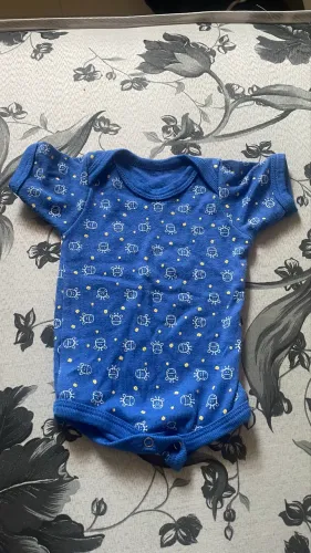 Roupa RN vendo ou troco por roupa feminina