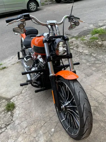 Harley Davidson / Breakout