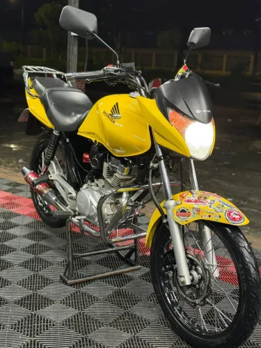 Titan mix vendo ou troco por carro moto nova demais 