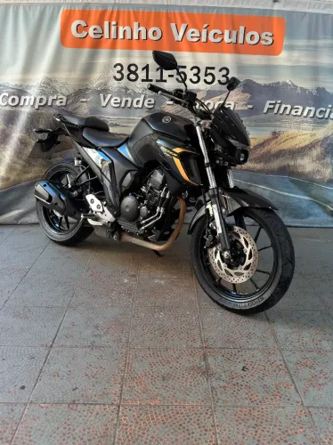 Yamaha fz 25 fazer 250cc. - Financio em até 48x e parcelo em 21x no cartão