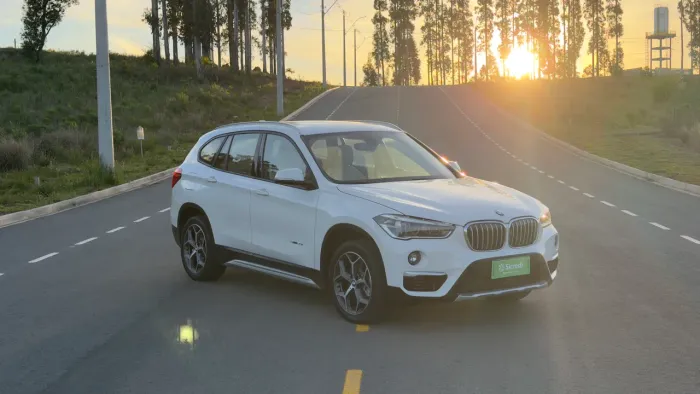 BMW X1 Sdrive 20I X-line 2.0 TB Active Flex 2018