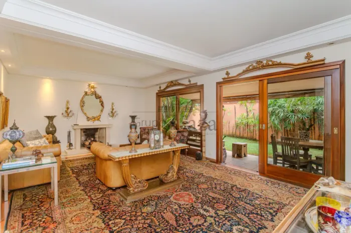 Casa em Condomínio - Cidade Jardim - 4 Suítes - 424m².