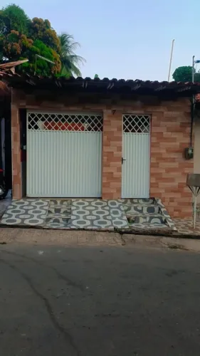 CASA À VENDA - VILA EMBRATEL