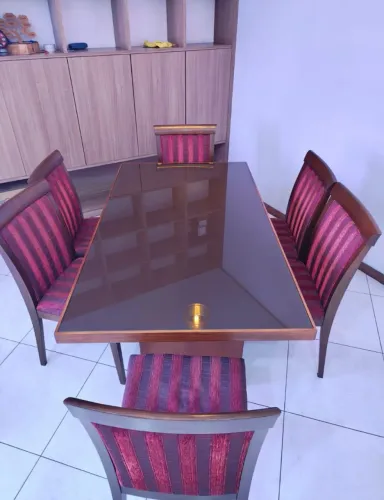 Mesa Madeira Maciça 6 lugares