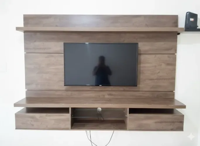 Painel para TV até 75 polegadas - 100% MDF - 2,20m - R$ 200,00