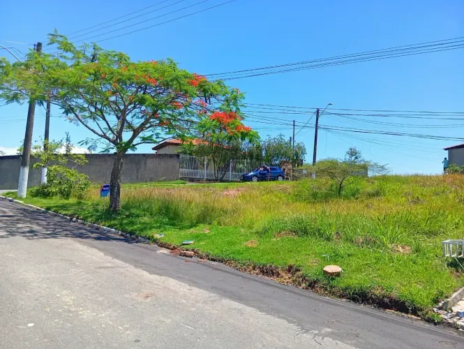 Lote para venda com 352 metros quadrados em Vila Verde - Resende - RJ
