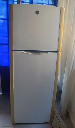 Geladeira GE duplex Frost Free