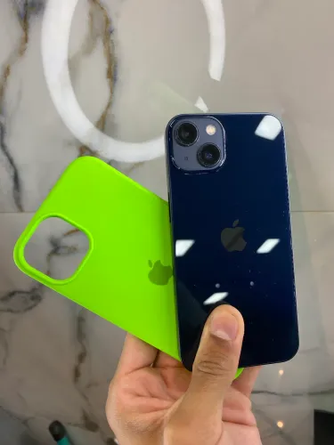 iPhone 13