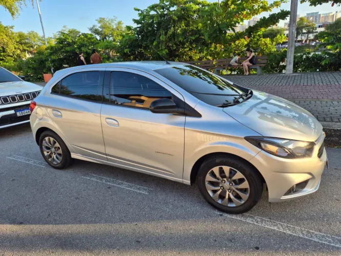 Chevrolet Onix Hatch Advantage 1.4 8V Flex Aut. 4P 2018