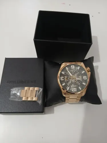 Metalico dourado - chillibens - relogio exclusivo