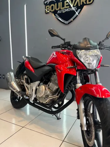 Honda CB300 R 2013 na Boulevard automóveis.g