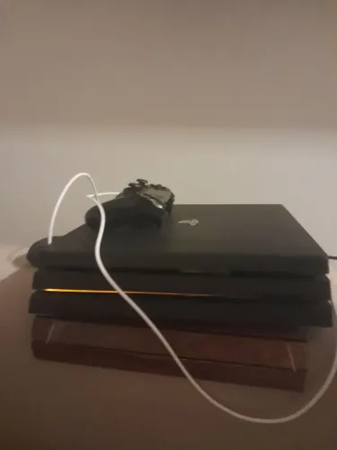 Ps4 pro 1t