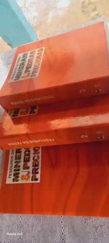 COLECAO DE PEDRAS PRECIOSAS 