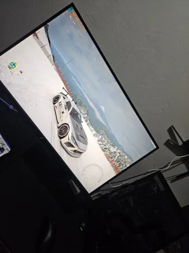 PC Gamer Completo Ryzen 5 9600X + RTX 5070 + monitor 240hz 2k