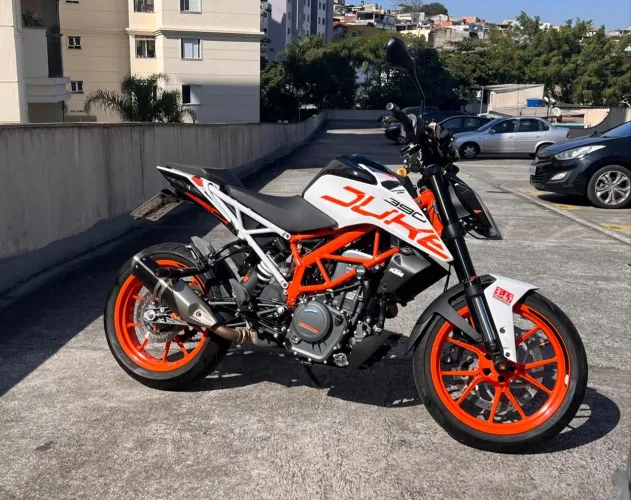 KTM DUKE 390 pouco km estado zero