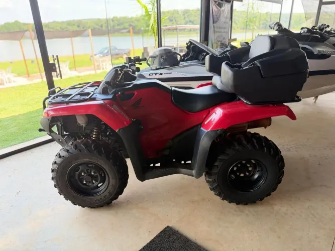 Quadriciclo Honda com bagageiro
