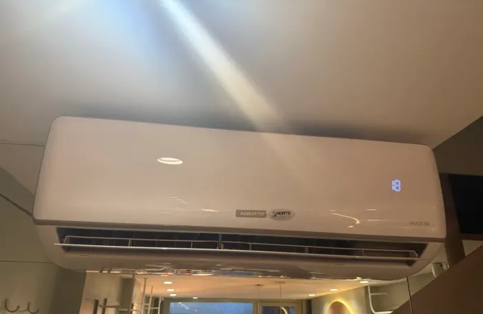 Ar-Condicionado Split Inverter Agratto 18.000 BTUs Frio - Excelente Estado 