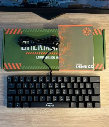 Teclado Mecânico TGT Sherman V3 C1 Preto Switch Red ABNT2