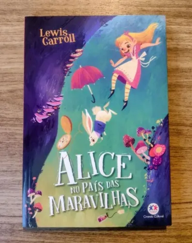 Livro Alice no País das Maravilhas - Lewis Carroll 