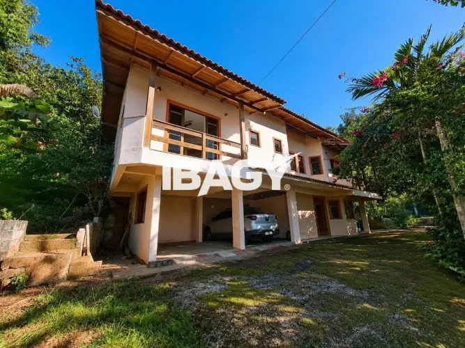Excelente Casa 4 dormitório(s) em Bela Vista - Palhoça