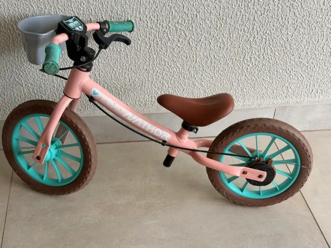 Bicicleta de equilíbrio.