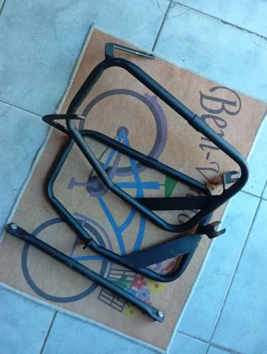 Protetor de carenagem trazeiro da pop