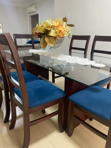 Mesa e 6 cadeiras sala
