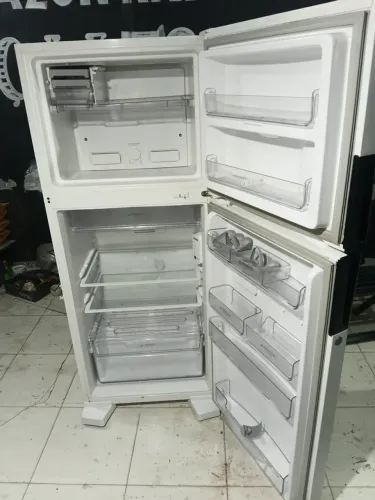 Geladeira seminova