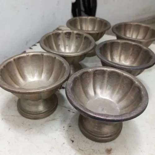 Potes de Sobremesa Vintage em Metal