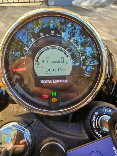 Royal Enfield Meteor 350 Fireball Black 2025/2026 - Apenas 280 km