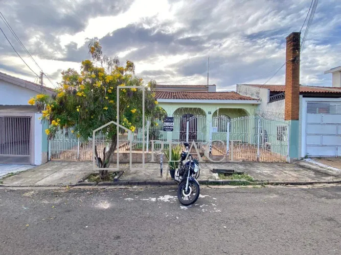 Casa Residencial para Alugar em Marília (Bairro Pólon) | 4 Quartos (2 Suítes) e Churrasque