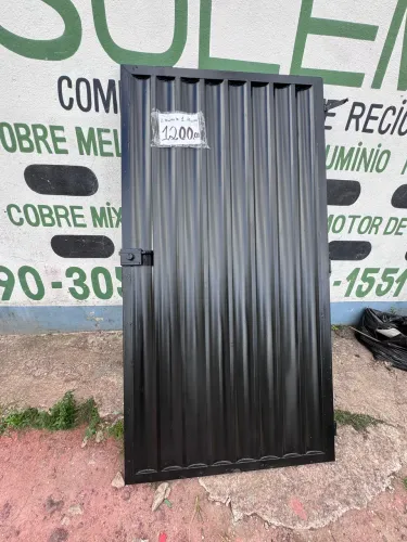 Portão social 1,08 cm x 2,10 cm com chave, e batente