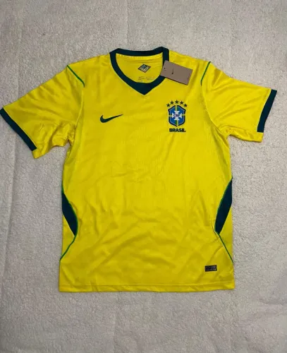 Promoção para acabar o estoque, blusa do Brasil