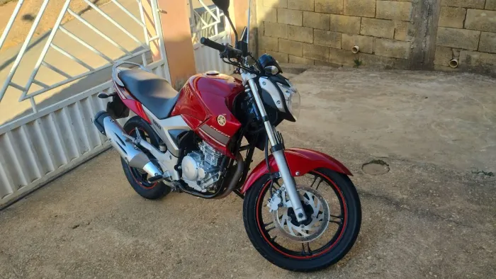 Fazer 250 top,só pegar e rodar