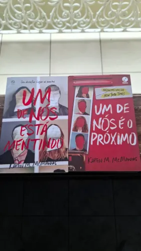 Livros Um de nós está mentindo e um de nós é o próximo 