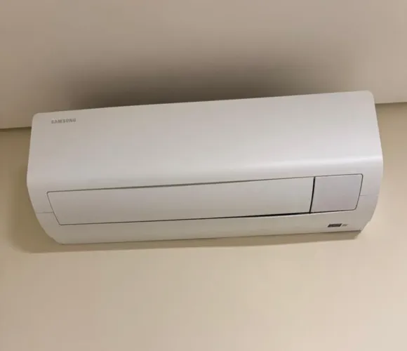 Ar Condicionado Split Hi Wall Samsung WindFree AI Inverter 12.000 Btus Frio 220v R-32