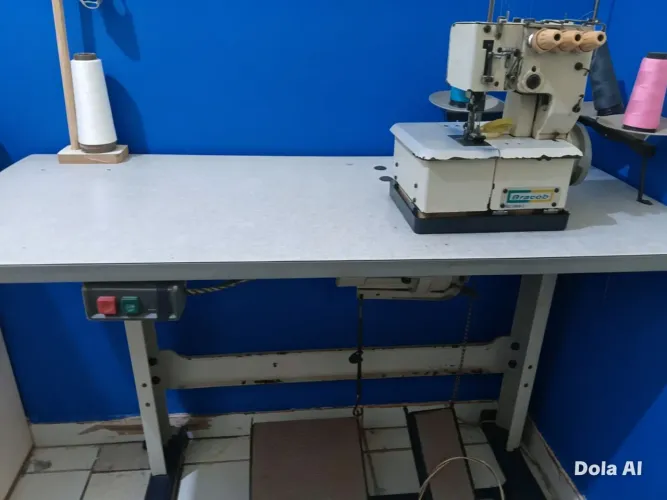 Galoneira com a mesa.