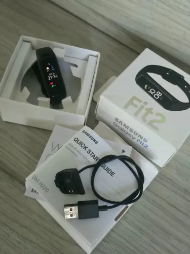 Galaxy Fit 2 + Pulseira extra de metal
