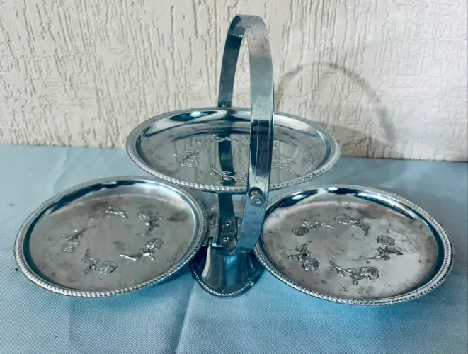 Antigo Porta-Doces Articulado em Aço Inox - 3 Pratos anos 50