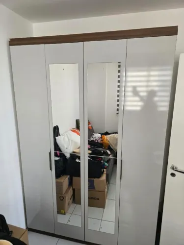 Guarda-roupa solteiro novissimo