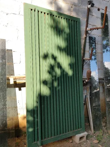 2,37 x 1,21 (AxL) RETIRADA NA VICENTE PIRES RUA 8 