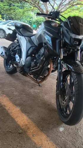 FAZER 250CC PRETA POUQUÍSSIMO RODADA