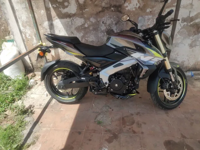 Bajaj dominar NS 400z