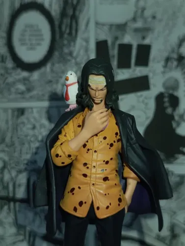 OPORTUNIDADE | Boneco Action Figure Rob Lucci World Figure Colosseum Banpresto One Piece