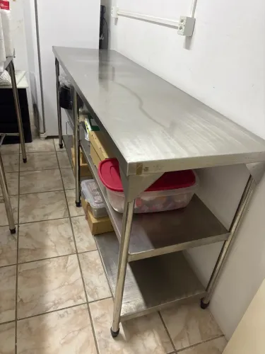 BANCADA DE INOX COM 2 PRATELEIRAS 189 X 52 CM - OPORTUNIDADE ÚNICA