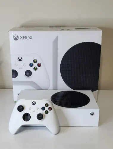 Xbox Series S - Estado de Novo