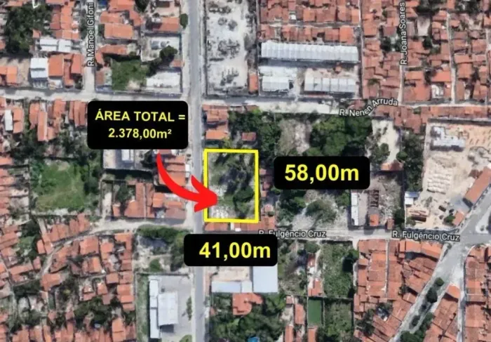 Imóvel para venda tem 2378 metros quadrados em Lagoa Redonda - Fortaleza - CE