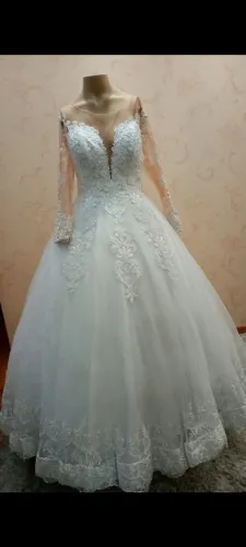 Vestido de noiva estilo princesa