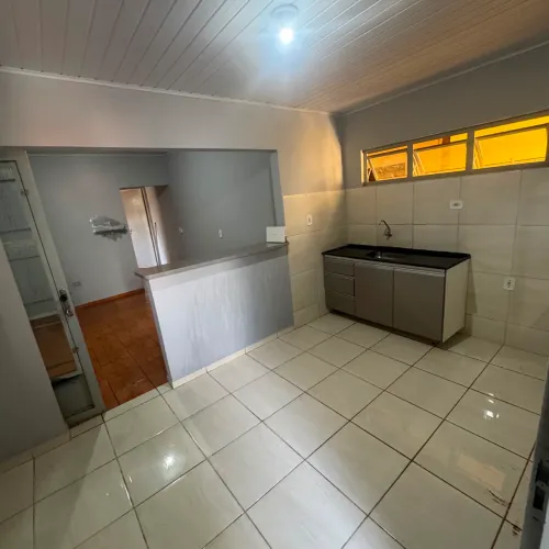ALUGO CASA NO BAIRRO SÃO JORGE DA LAGOA.