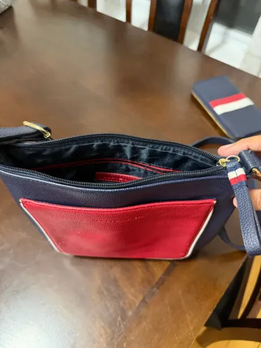 Bolsa e carteira feminine Tommy Hilfiger excelente estado